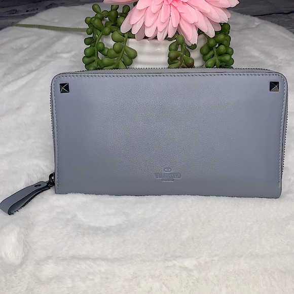 Valentino Garavani Rockstud Continental Leather Wallet - Picture 1 of 15